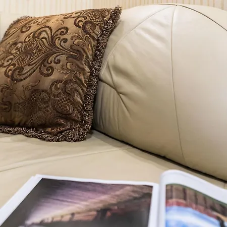 Exclusive Royal Apartment